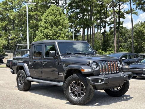 Used 2021 Jeep Gladiator Overland w/ Popular Equipment Package AWD/4WD image 26