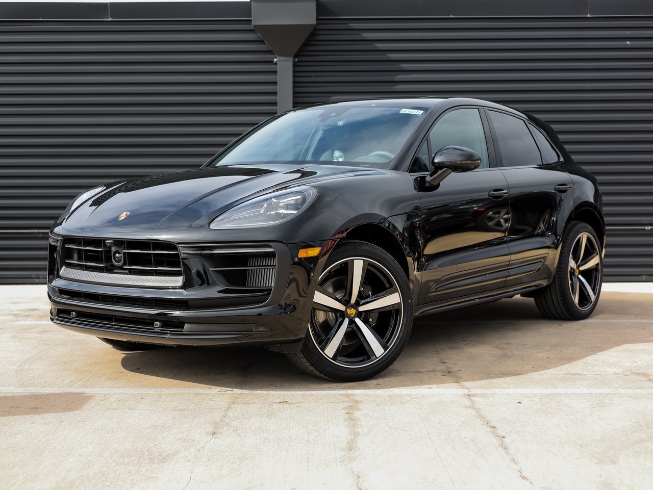Certified 2026 Porsche Macan S AWD/4WD image 1