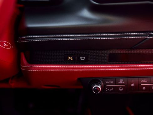 Used 2021 Ferrari F8 Tributo image 60