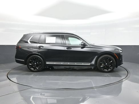Used 2023 BMW X7 xDrive40i w/ Premium Package AWD/4WD image 8