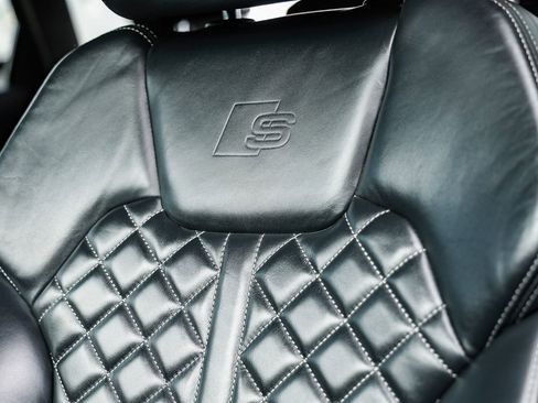 Used 2020 Audi SQ5 Premium Plus w/ Premium Plus Package image 26