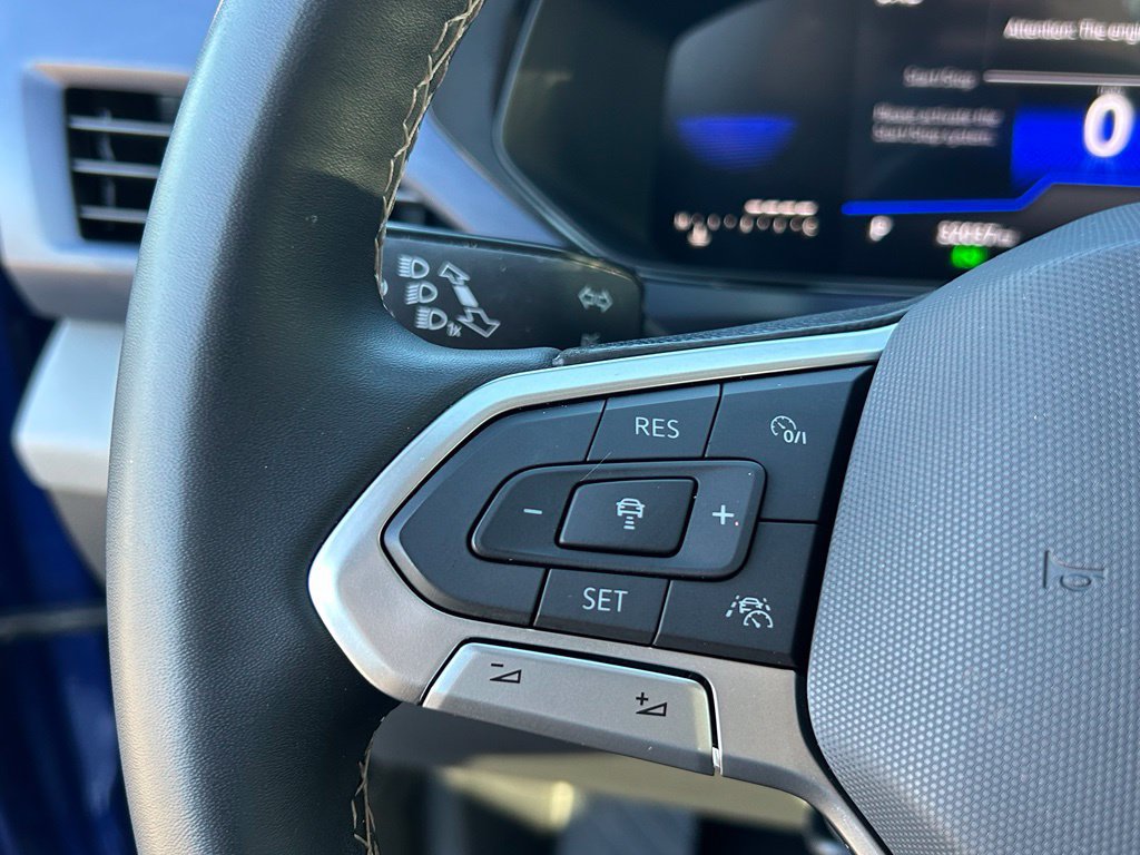 Certified 2023 Volkswagen Taos SE FWD image 20