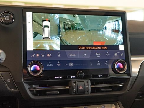 New 2026 Lexus GX 550 AWD/4WD image 17
