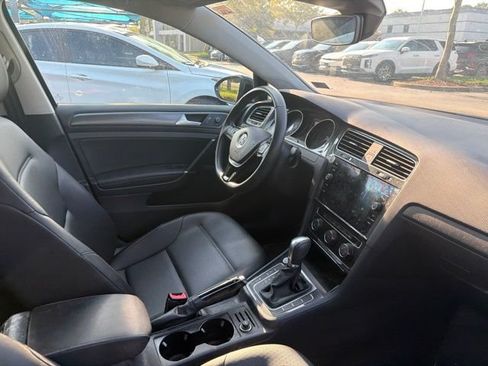 Used 2019 Volkswagen Golf SE FWD image 13