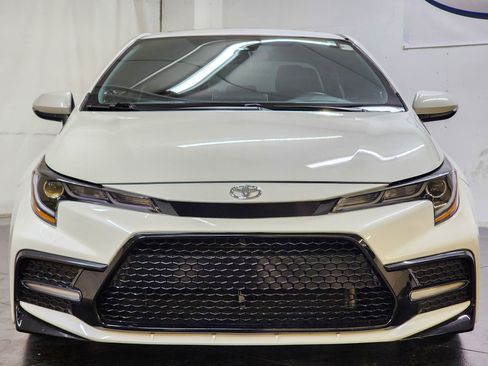 Used 2020 Toyota Corolla XSE image 12