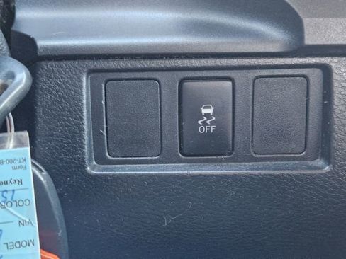 Used 2014 Toyota Tundra SR5 image 21