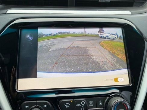 Used 2018 Chevrolet Bolt LT image 13