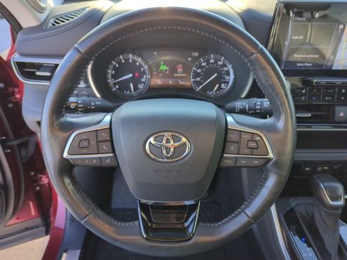 Used 2021 Toyota Highlander Platinum AWD/4WD image 15