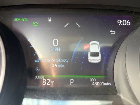 Used 2024 Toyota Camry XSE w/ Navigation Package FWD image 11