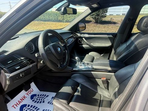 Used 2011 BMW X5 M image 16