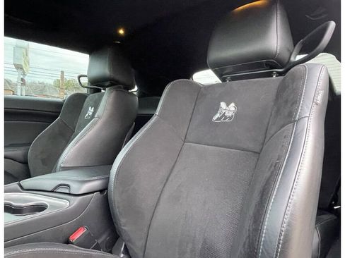 Used 2023 Dodge Challenger R/T Scat Pack image 3