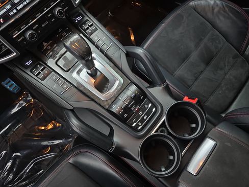 Used 2016 Porsche Cayenne GTS image 25