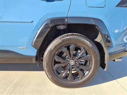 Used 2022 Toyota RAV4 XSE image 17