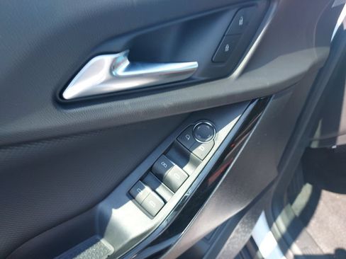 New 2027 Chevrolet Equinox RS FWD image 11