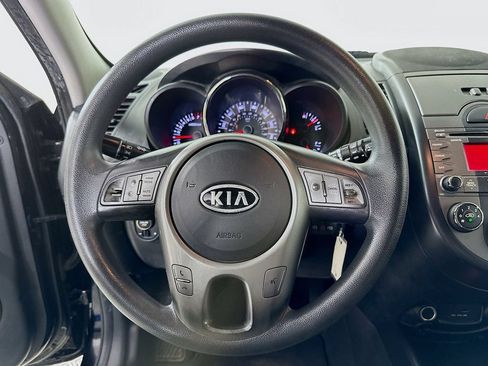 Used 2011 Kia Soul + w/ Audio Pkg FWD image 18