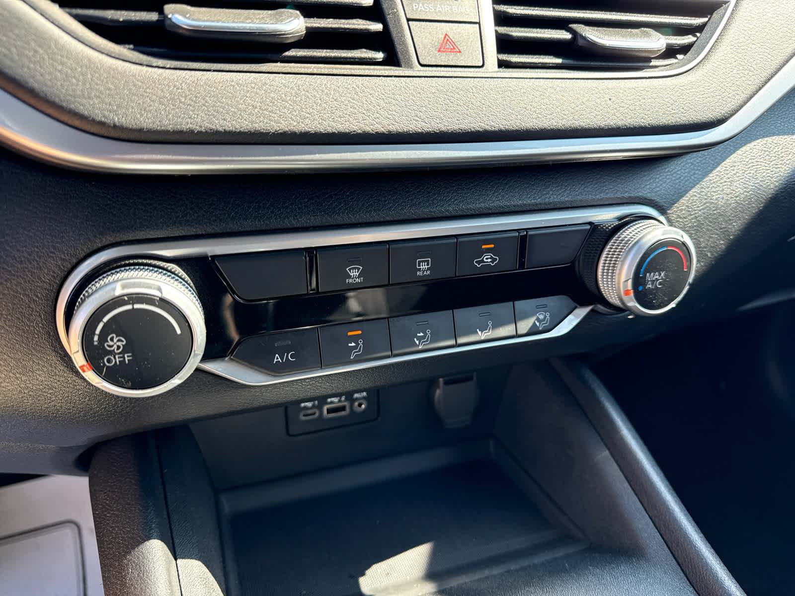 Used 2022 Nissan Altima 2.5 SV FWD image 18
