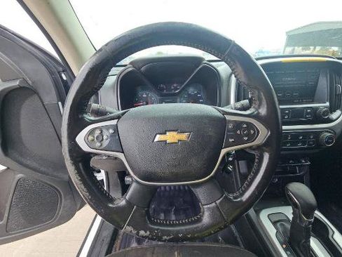 Used 2022 Chevrolet Colorado LT w/ Fleet Safety Package RWD image 18