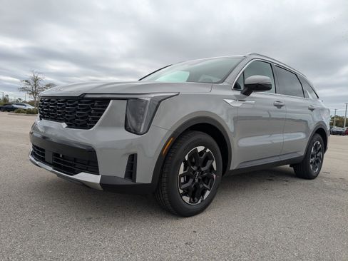 New 2026 Kia Sorento S FWD image 9