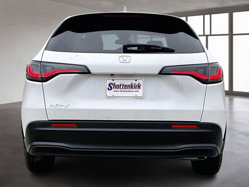 New 2026 Honda HR-V LX image 4