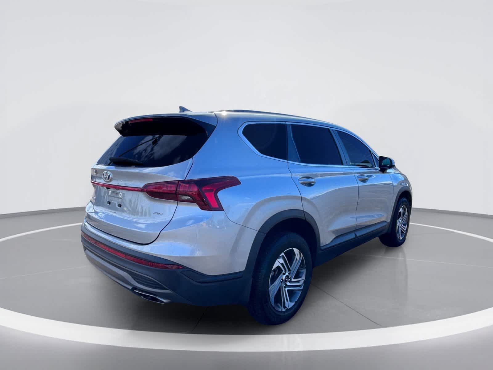 Used 2022 Hyundai Santa Fe SE AWD/4WD image 6
