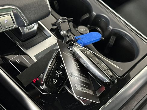 Used 2023 Audi Q8 Premium Plus w/ Premium Plus Package image 24