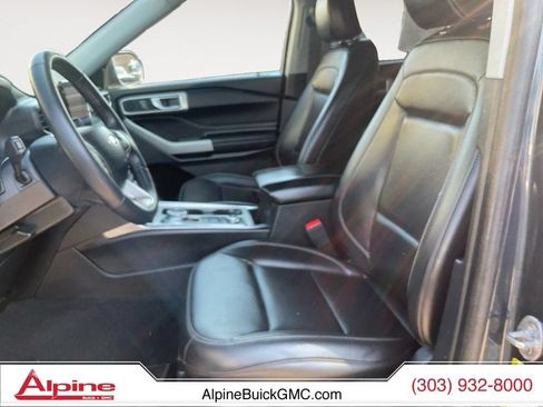 Used 2023 Ford Explorer XLT w/ Equipment Group 202A AWD/4WD image 9