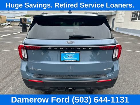 Used 2026 Ford Explorer Active AWD/4WD image 5