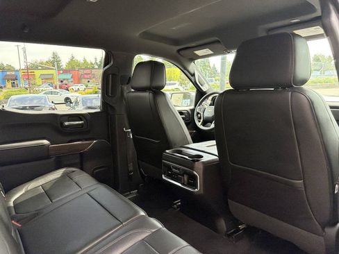Used 2019 Chevrolet Silverado 1500 High Country w/ Technology Package AWD/4WD image 23
