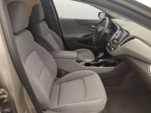 Used 2022 Chevrolet Malibu LT FWD image 21