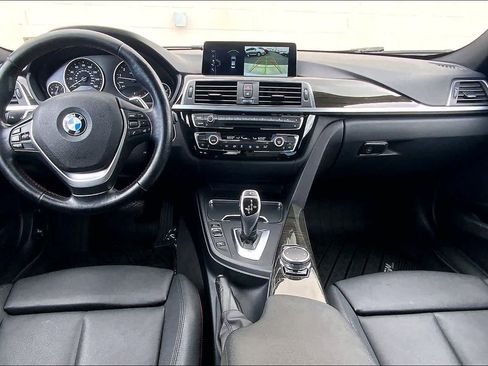 Used 2017 BMW 330i Sedan RWD image 11