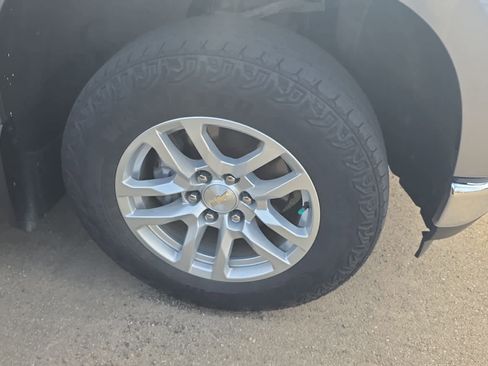 Used 2021 Chevrolet Silverado 1500 LT w/ Z71 Off-Road Package image 4