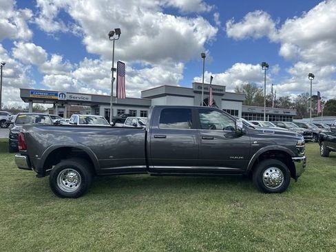 New 2026 RAM 3500 Limited image 37