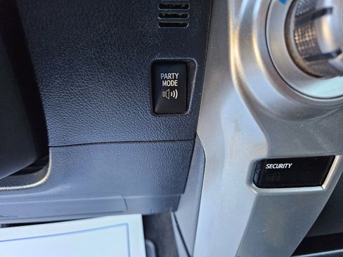 Used 2010 Toyota 4Runner Limited image 22