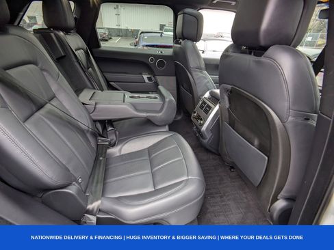 Used 2018 Land Rover Range Rover Sport HSE image 14