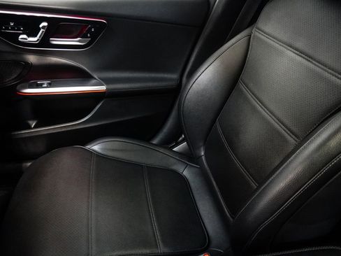 Used 2023 Mercedes-Benz C 300 4MATIC Sedan w/ Exclusive Trim Package image 27