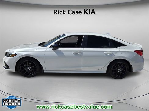 Used 2023 Honda Civic Sport image 3