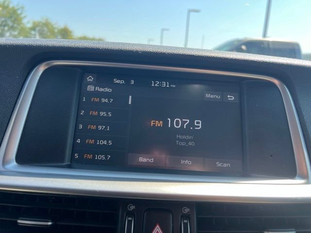 Used 2019 Kia Optima LX FWD image 17
