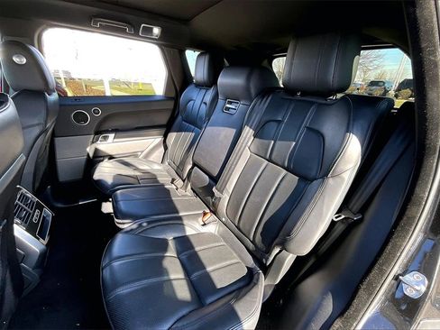 Used 2017 Land Rover Range Rover Sport HSE image 32