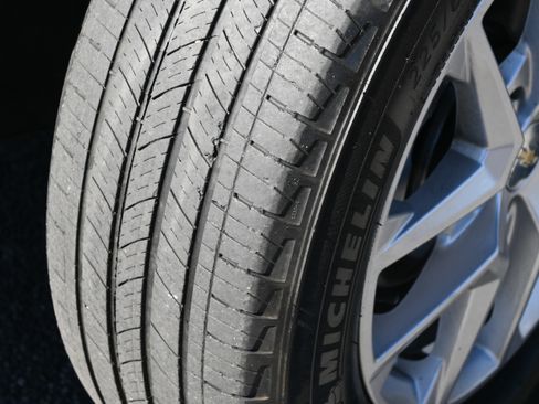 Used 2022 Chevrolet Equinox LT image 14