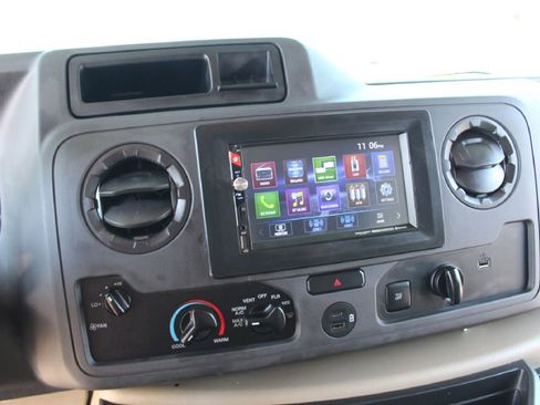 Used 2022 Ford E-450 and Econoline 450 Super Duty w/ Motorhome Prep Package image 59