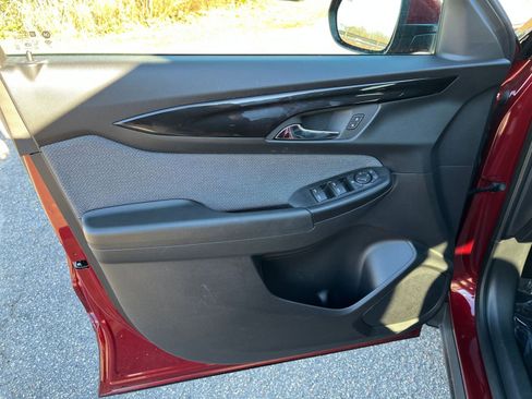 Used 2025 Chevrolet TrailBlazer LT w/ Driver Confidence Package image 18