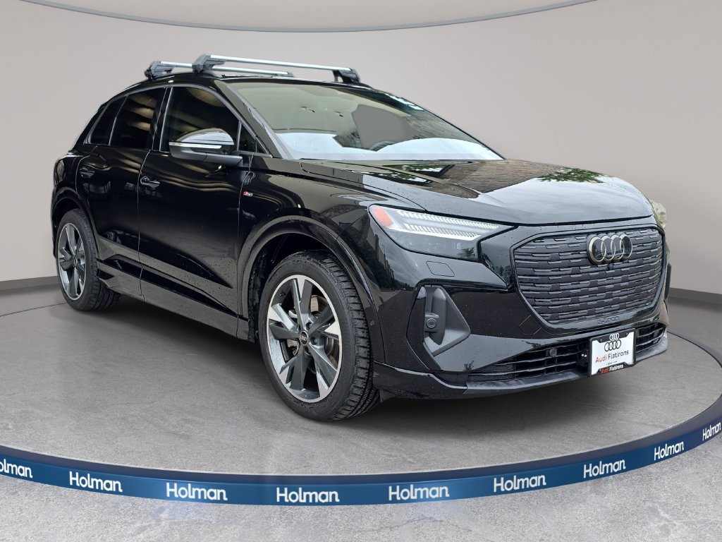 Used 2024 Audi Q4 e-tron Prestige w/ Black Optic Package AWD/4WD image 4