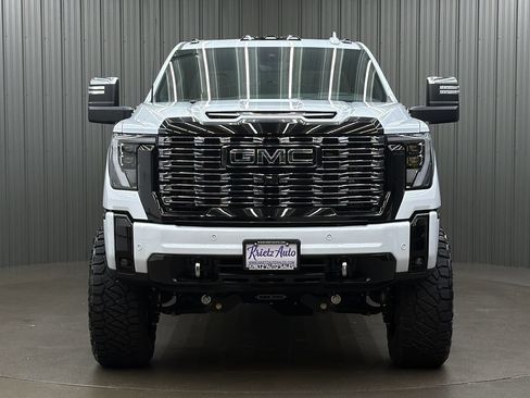 Used 2026 GMC Sierra 3500 Denali Ultimate AWD/4WD image 8