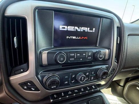 Used 2017 GMC Sierra 2500 Denali w/ Duramax Plus Package AWD/4WD image 22