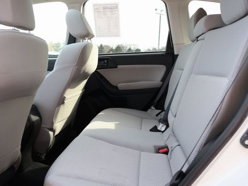 Used 2015 Subaru Forester 2.5i Premium w/ All-Weather Package image 18