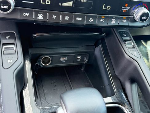 Used 2025 Kia Telluride SX Prestige image 30