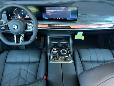 New 2025 BMW 740i image 14