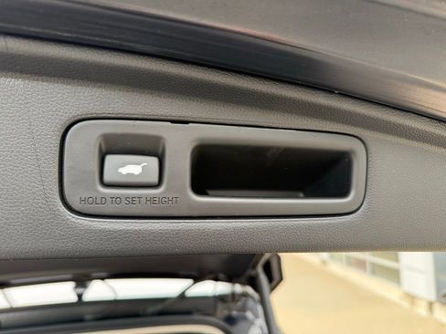 Used 2025 Honda CR-V EX-L image 36