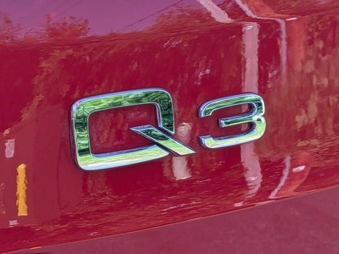 Used 2025 Audi Q3 2.0T Premium w/ Convenience Package AWD/4WD image 10