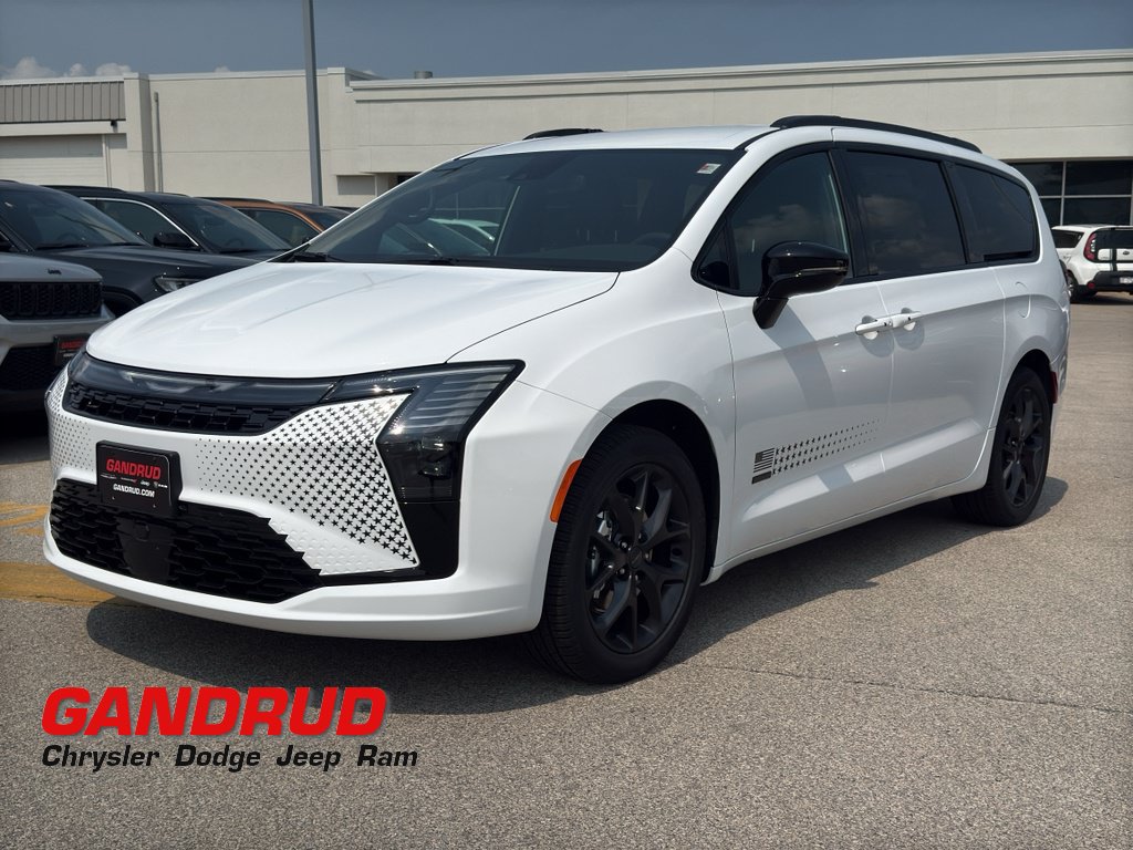 New 2027 Chrysler Pacifica Select FWD image 1